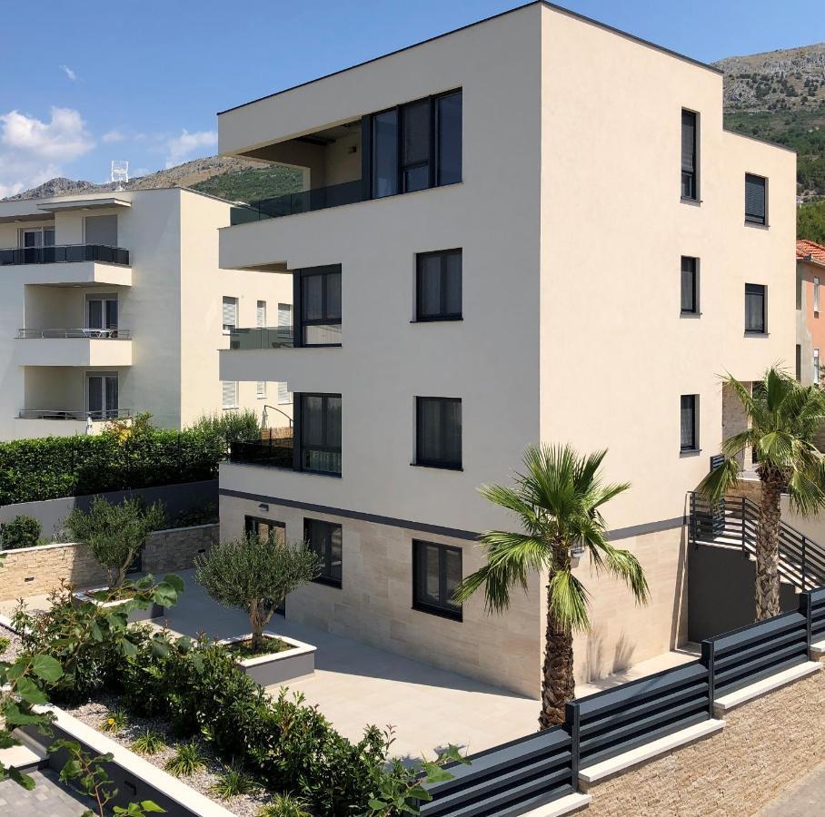 Apartments Villa 19 Podstrana Buitenkant foto